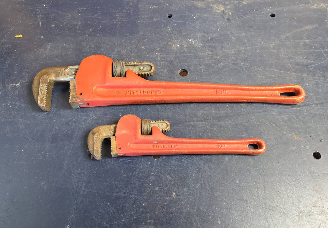 Pittsburgh 18" and 10" Pipe Wrench Set, Heavy Duty Steel Construction, Red Finish