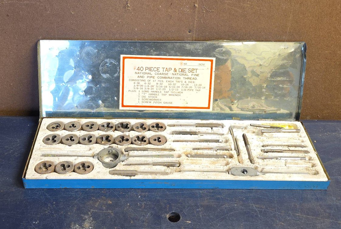 40 Piece Tap and Die Set, National Coarse and Fine Threads, Metal Case