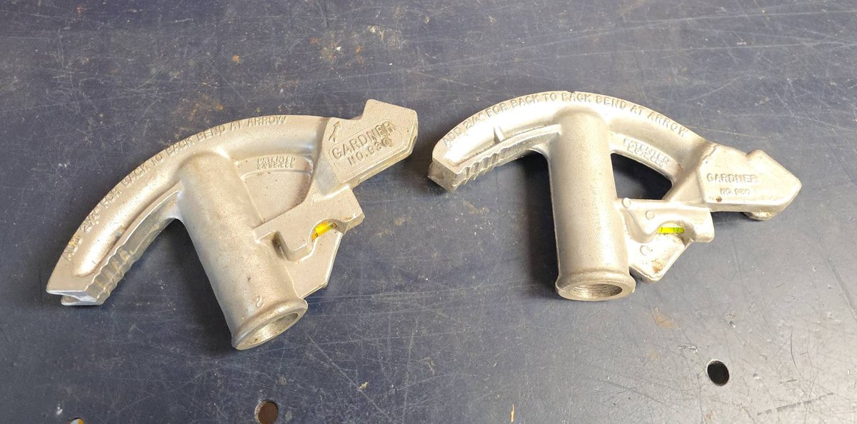 Gardner No. 930 and No. 910 Aluminum EMT Conduit Bender Heads with Levels
