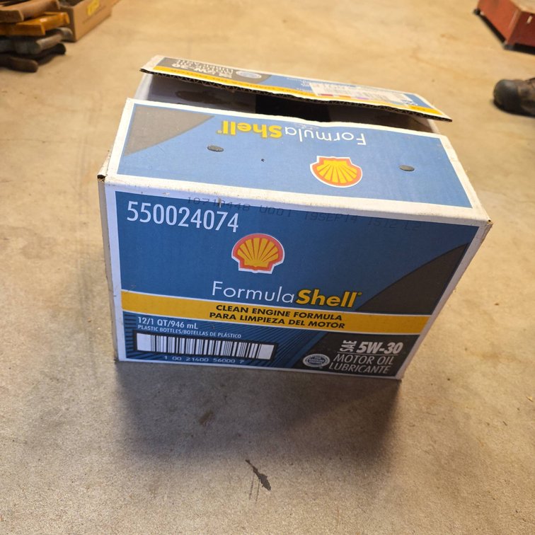 Case of 12 Unopened FormulaShell SAE 5W-30 Motor Oil Bottles Clean Engine Formula