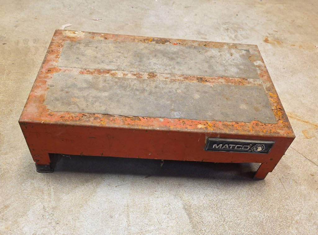 Matco Metal Step Stool with Non-Slip Top Surface, Industrial Red Finish, Heavy-Duty Shop Accessory