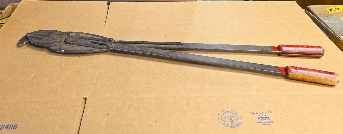 No. 4 Forestry Shear with Red Wood Handles