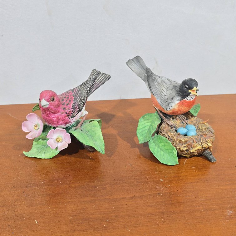 Lenox Fine Porcelain Bird Figurines: Purple Finch (1991) and American Robin (1989) Taiwan