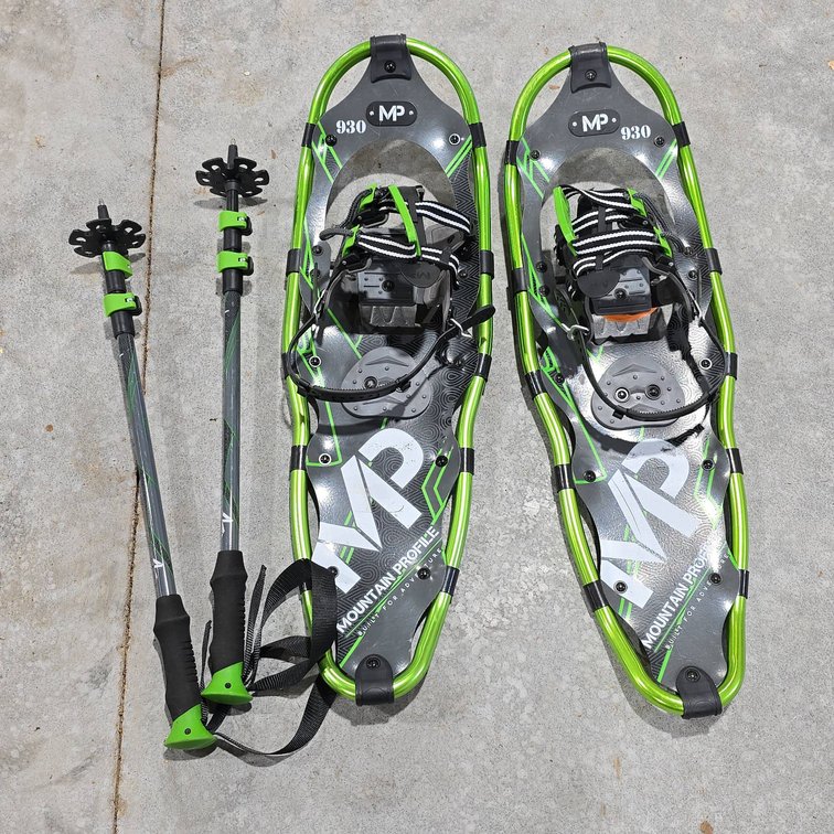 Mountain Profile 930 Snowshoes With Extendable Poles, Signs of Use, Good Condition, Complete Set