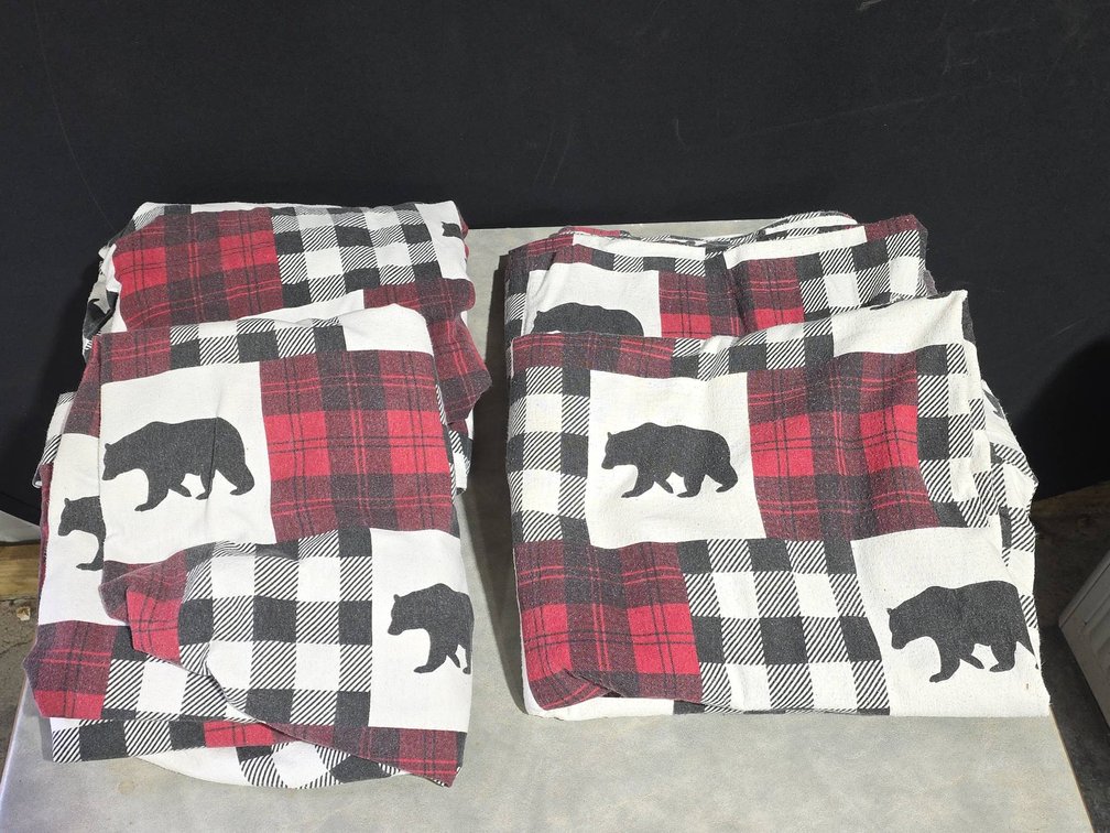 Four Bear Print Flannel Twin Sheets, Includes Two Flat and Two Fitted, Soft and Warm
