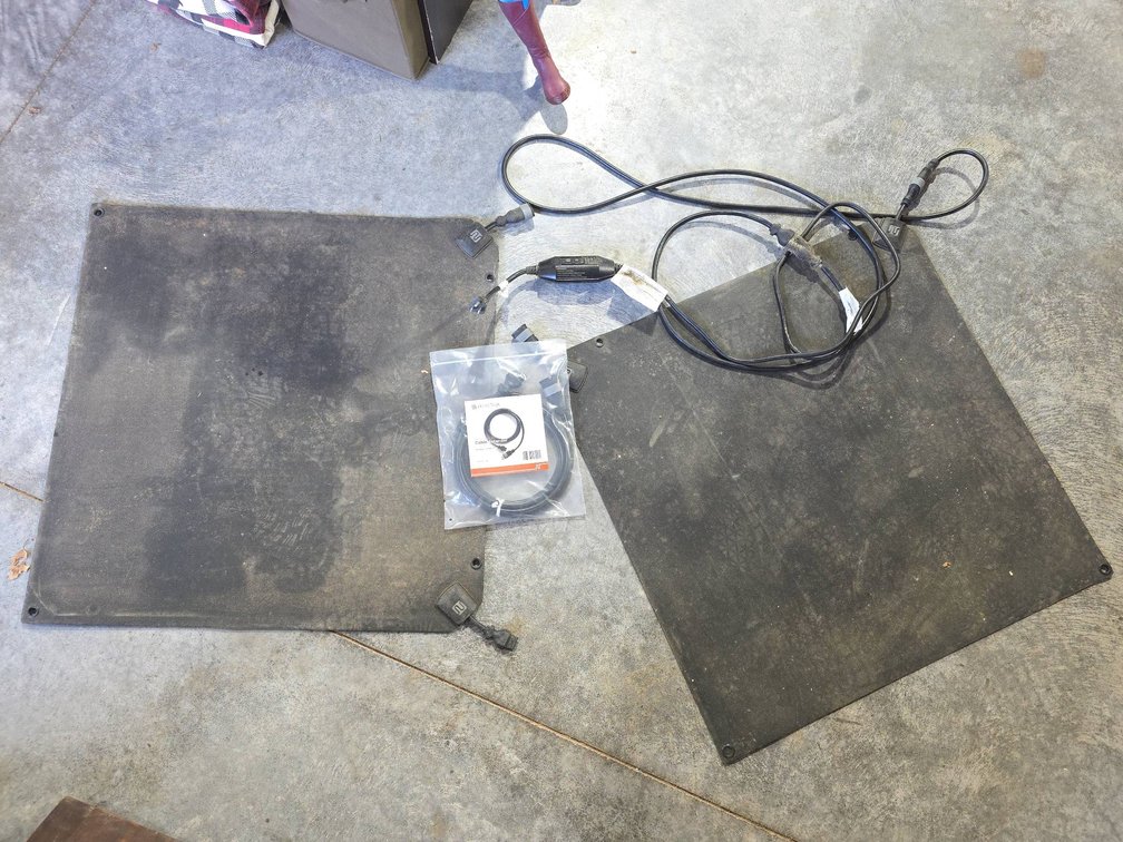 HeatTrak 230x30 Heated Walkway Mats with Powed Cord Fuse and 10 ft Watertight Cable Extender