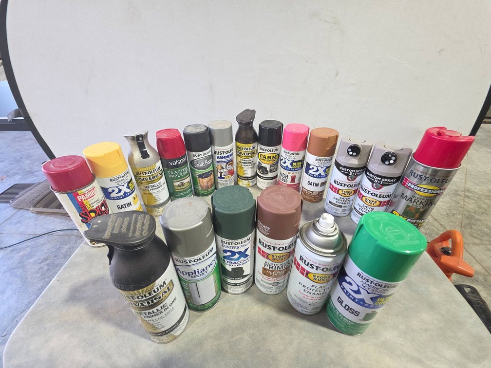 19 Spray Paint and Primer Cans, Multiple Colors and Finishes, Rust-Oleum, Valspar, Pamid Brands