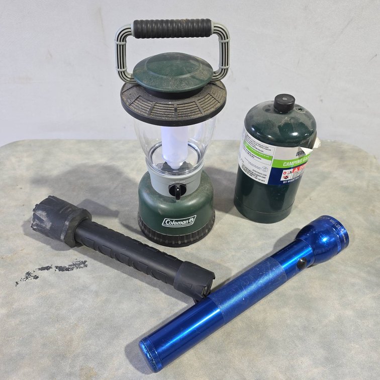 Coleman Lantern, Mag-Lite and Duracell Flashlights, Bernzomatic Camping Gas Lot, Lantern Not Working