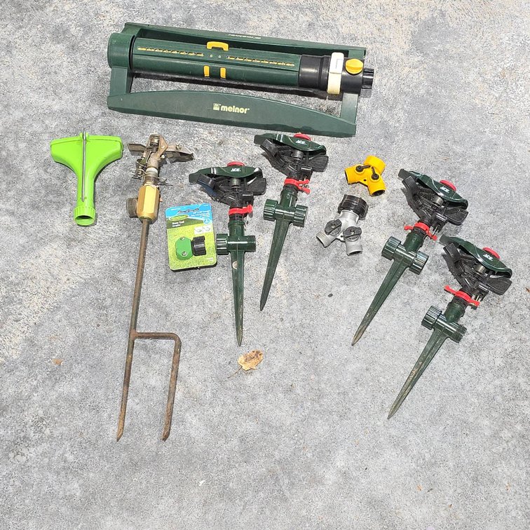 Melnor Oscillating Sprinkler, Assorted Ace Spike Sprinklers, Hoses & Lawn Watering Accessories Set
