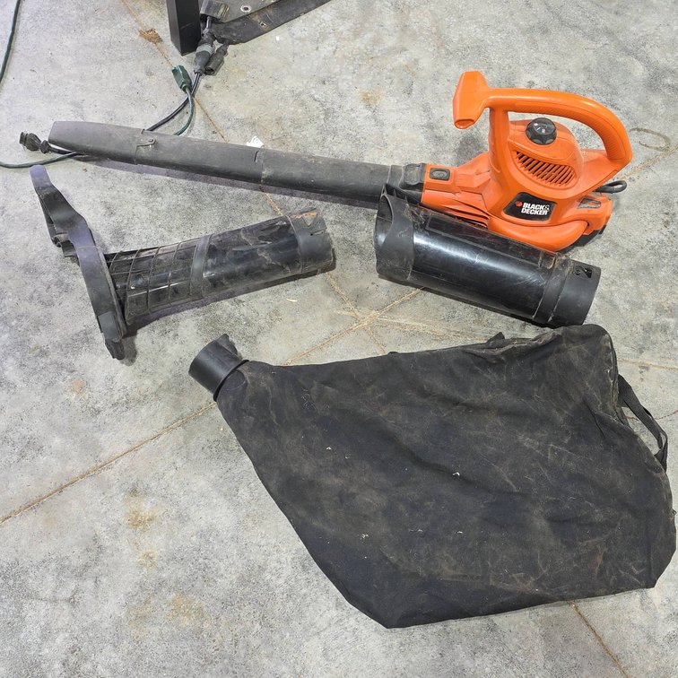 Black & Decker BV3600 Electric Corded Leaf Blower With Attachments, Tested and Working