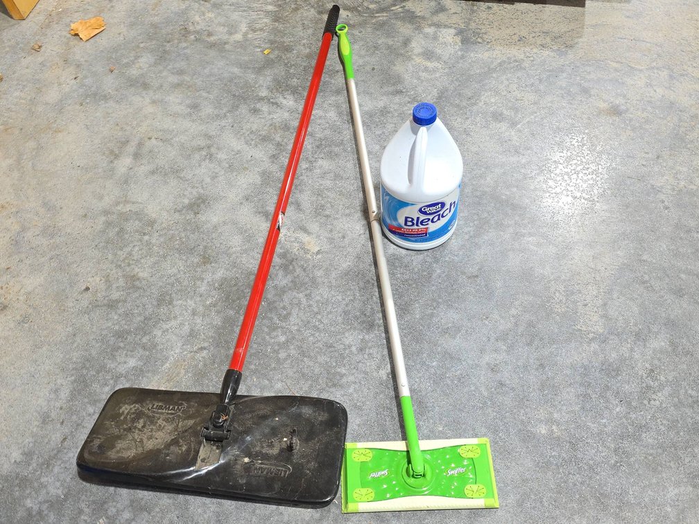 Cleaning Lot: 2/3 Full Great Value Bleach Jug, Swiffer Sweeper, Libman Dry Floor Mop Without Mop Head