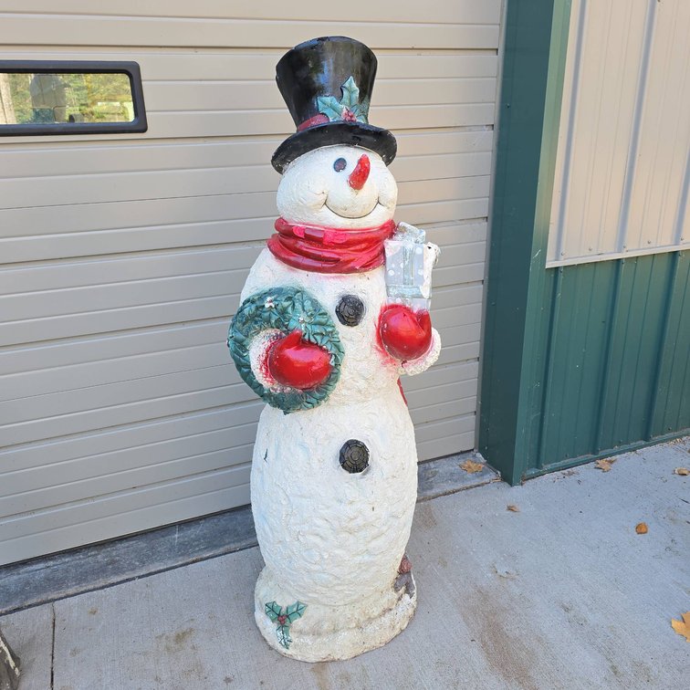 67" Frosty the Snowman Outdoor Statue Resin Material with Top Hat, Wreath, and Gift Accents, Some Losses