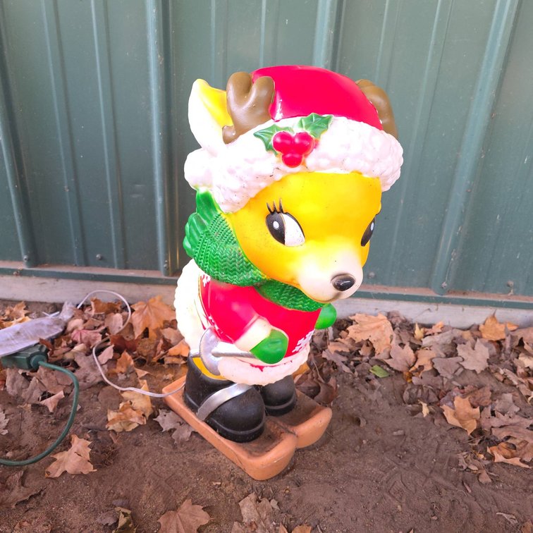 Holiday Time 24-Inch Blow Mold Skiing Reindeer Christmas Outdoor Light Decoration With Working Bulbs