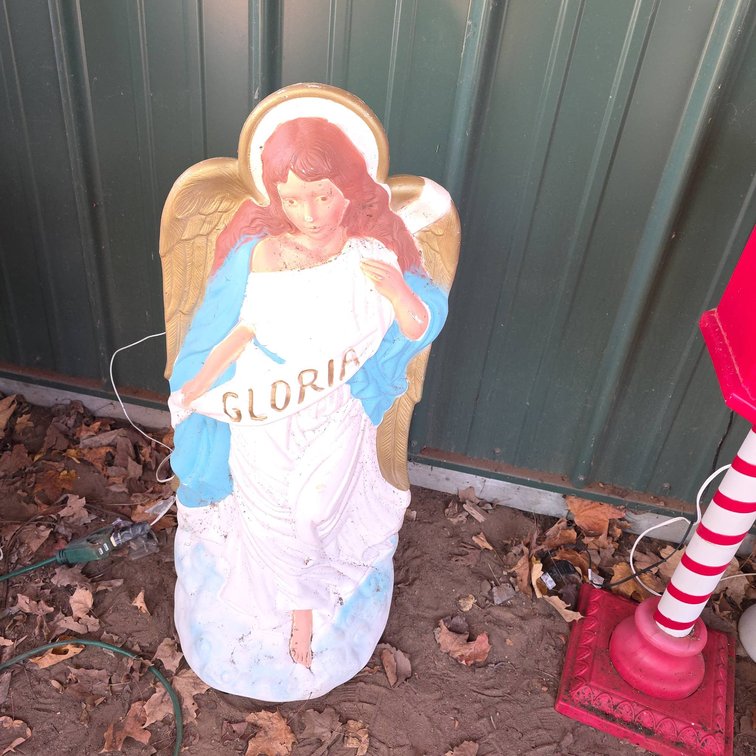 2002 TPI HDPE Plastic Lighted Gloria Angel Lawn Figure, Working Lightbulb, 35 in Tall, Canada Made