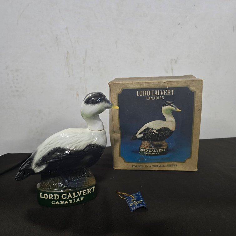 Lord Calvert Canadian Eider Duck 1980 Limited Edition Porcelain Decanter with Box