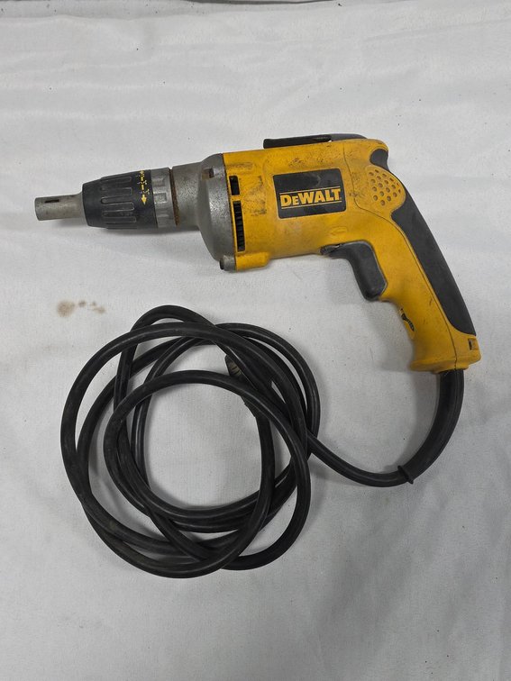 DEWALT DW272 VSR Drywall Screwdriver, 120V, 6.3A, 0-4000 RPM, Corded