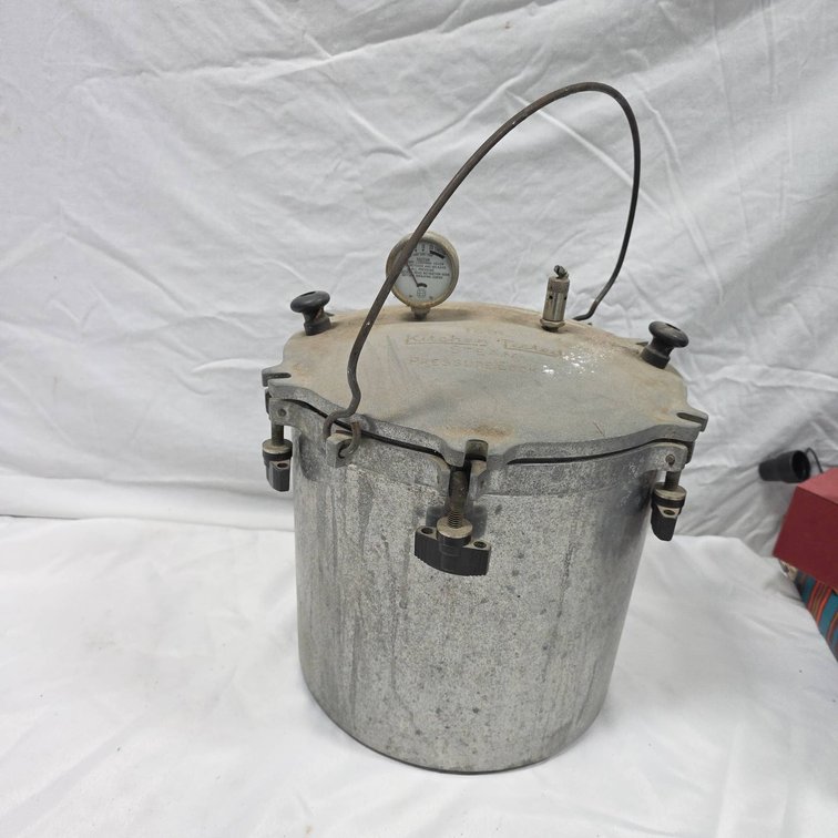 Kitchen Tested Steam Pressure Cooker With Gauge, 12.5" Diameter, 11" Tall, Aluminum Construction