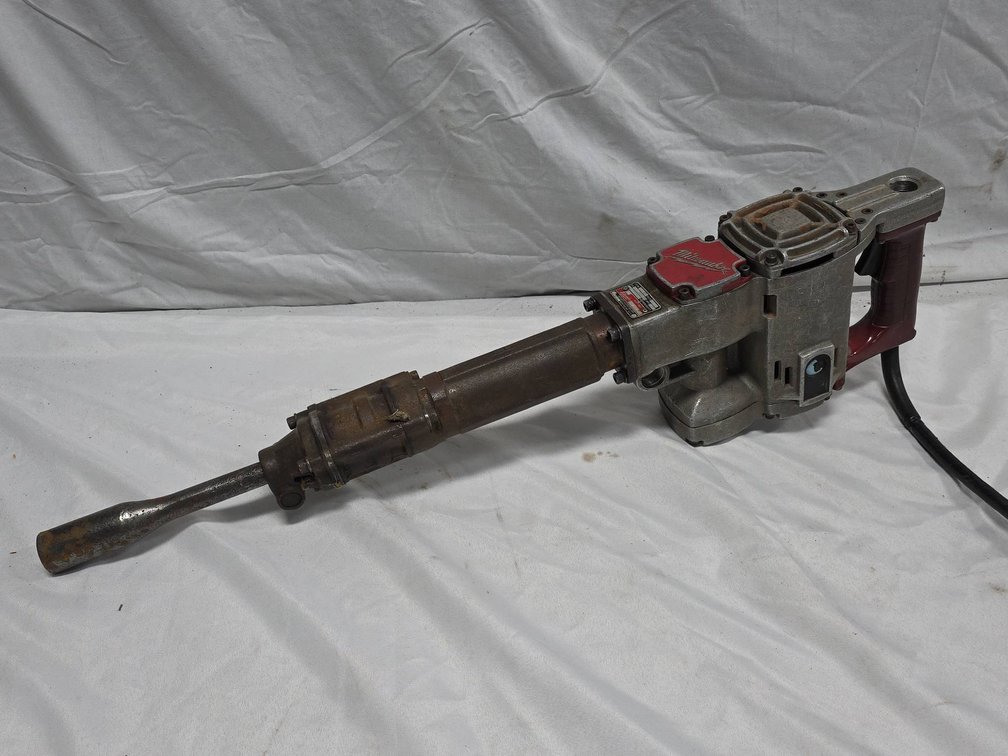 Milwaukee Heavy Duty Electric Demolition Hammer, Tested Working, 120V, 15A, Heavy,