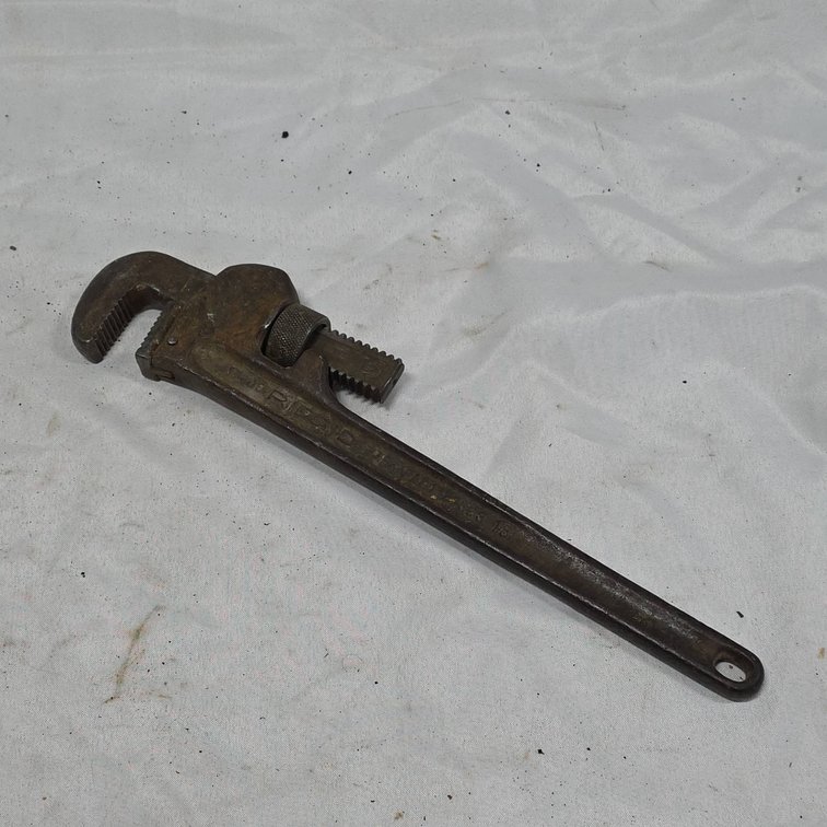 RIDGID 18 Inch Heavy Duty Pipe Wrench with Patent Number 12623