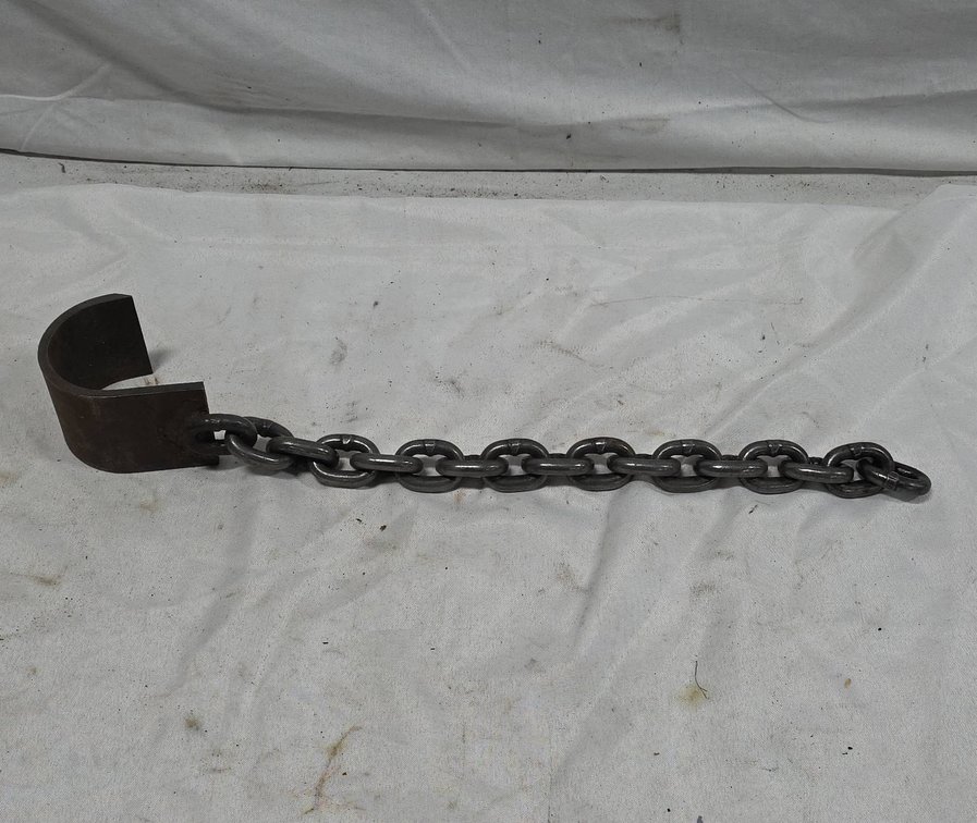 Heavy Duty 22-Inch Chain With Welded Metal Pipe Hook, Fits Around 3-Inch Pipe