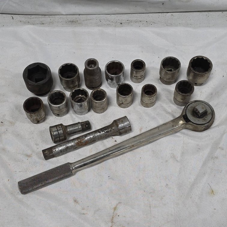 3/4 Inch Heavy Duty Ratchet Mixed Socket Set | Inc, Extensions and Multiple SAE Sockets