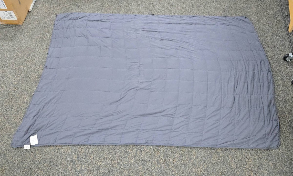 Gray Weighted Blanket 20lbs 69 x 80 Inches 100% Polyester With Glass Bead Filling