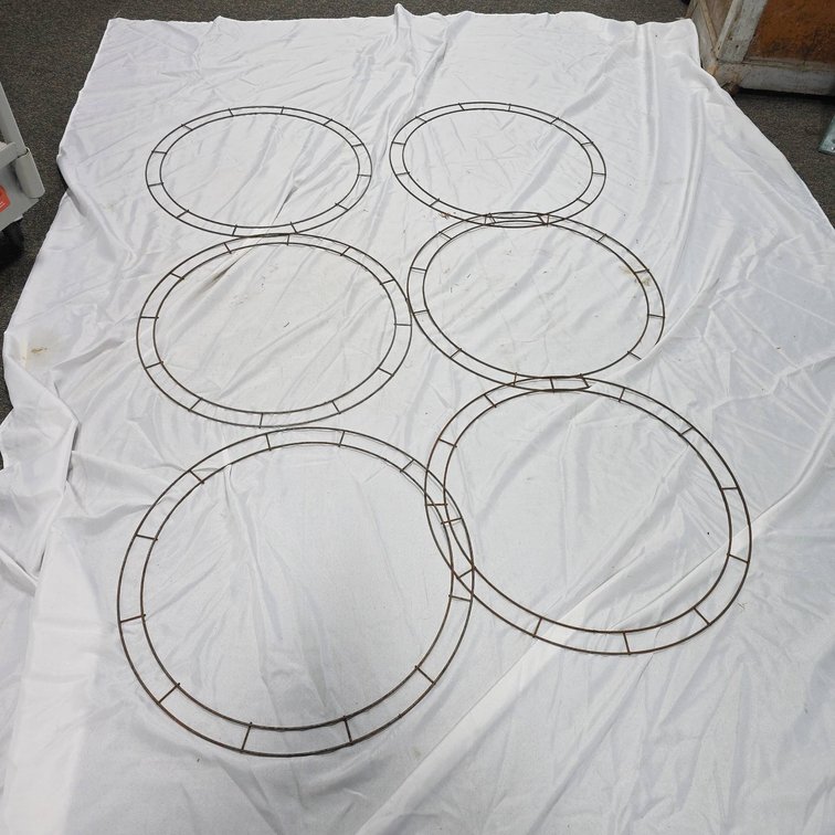 6 Metal Wreath Forms, 24 Inch Diameter, Circular Craft Rings for Floral or DIY Projects