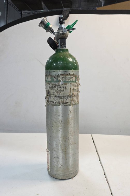 Western Enterprises 21" Tall Compressed Oxygen Tank With Regulator And Pressure Gauge, O2 Tank