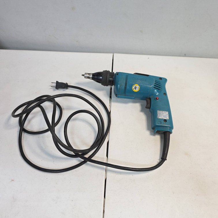 Makita 6820V Drywall Screwdriver 120V 5.2A Tested and Working