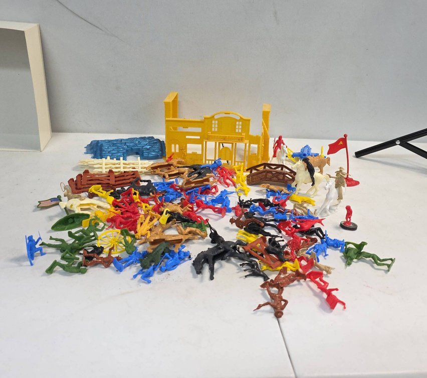 Plastic Army Men, Cowboys, and Indians with Western Playset Accessories and Horses