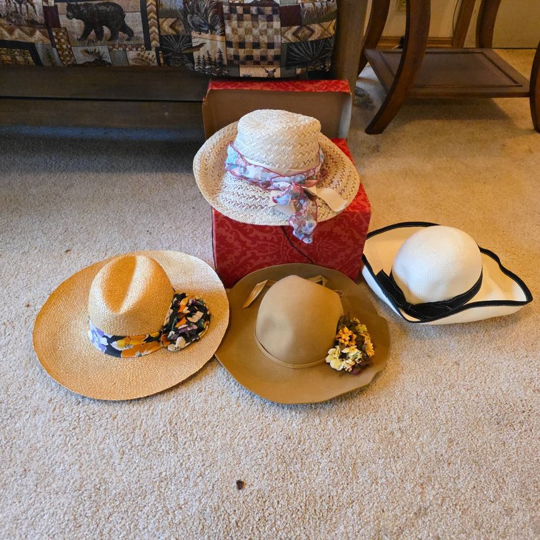 4 Women's Hats: Patti Capuano Straw, Liz Claiborne Straw, Wool Felt Floral, Crochet Straw Floral
