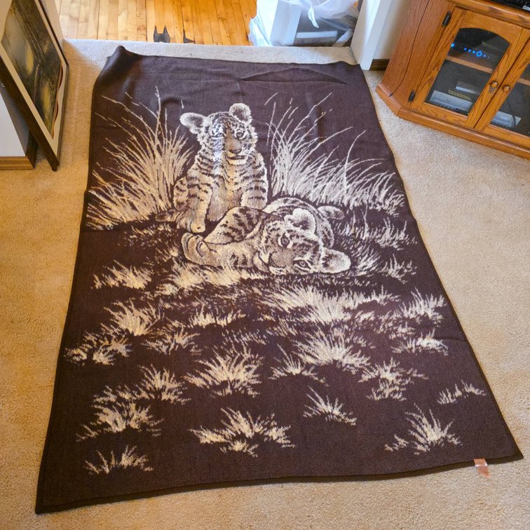 Reversible Blanket with Lion Cubs Motif, Brown and Cream, 55" x 81"