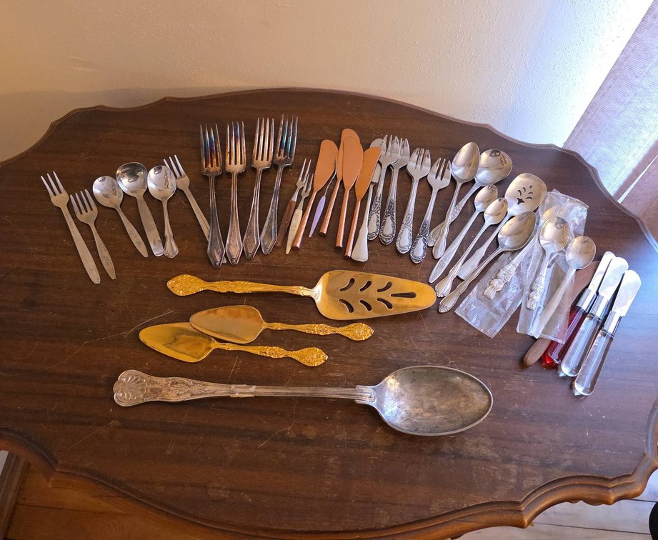 Silverplate Flatware, F.B. Rogers and SEMP Co. Marks, Serveware, Approx. 40 Pieces