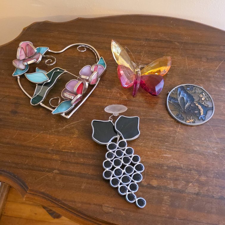 4 Stained Glass Ornaments and Suncatchers, Floral and Butterfly Motifs