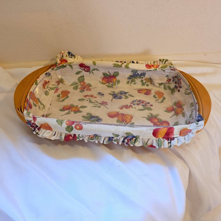 Longaberger 1999 Homestead Handmade Basket With Liner, Protector, and Certificate