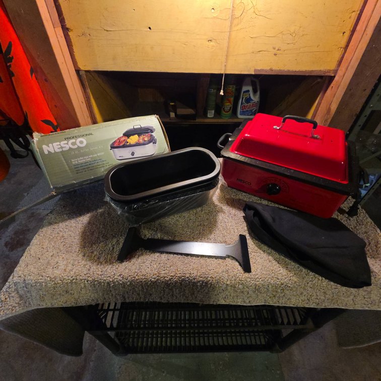 Nesco Model 4815 5 Qt Roaster Oven with Professional 18 Qt Buffet Server Kit & Accessories