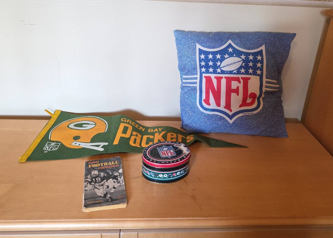 Green Bay Packers Pennant, 1993 NFL Pillow, Pro Football Heroes Book, NFL Collectible Tin