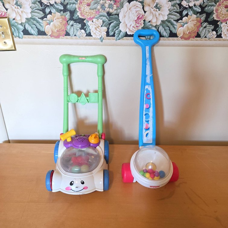 Fisher-Price Laugh & Learn Activity Walker and Classic Corn Popper Push Toy