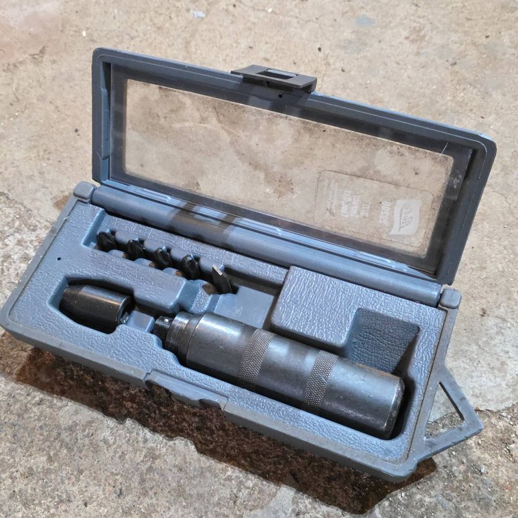Lisle 29200 3/8" Impact Tool Set With Case, Multiple Bits, and Original Packaging