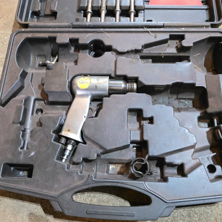 Air Hammer with Assorted Bits, Dremel Grinding Bits, and Carry Case