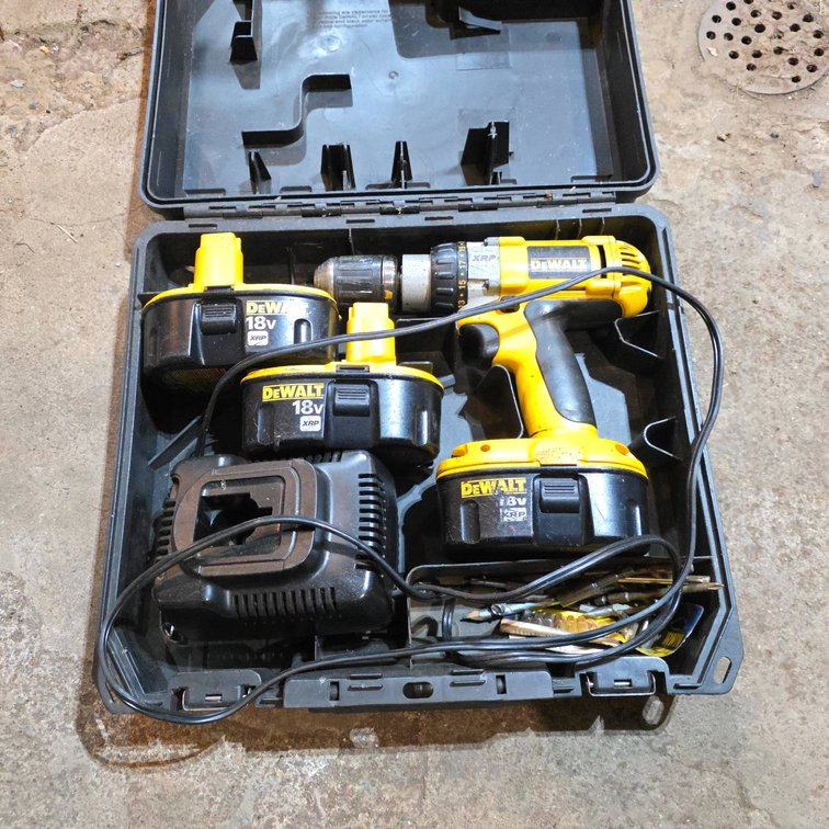DeWalt DW987 18V Cordless Power Drill With 3 Batteries, Battery Charger, Bits, and Carry Case