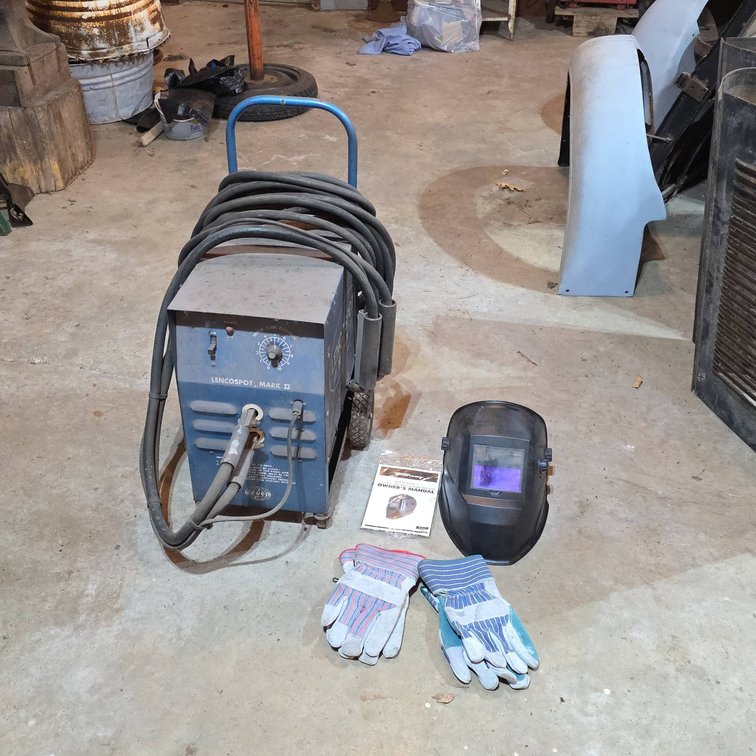 Lencospot Mark II Spot Welder With Gloves, Welding Helmet, Hoses, and Owner's Manual