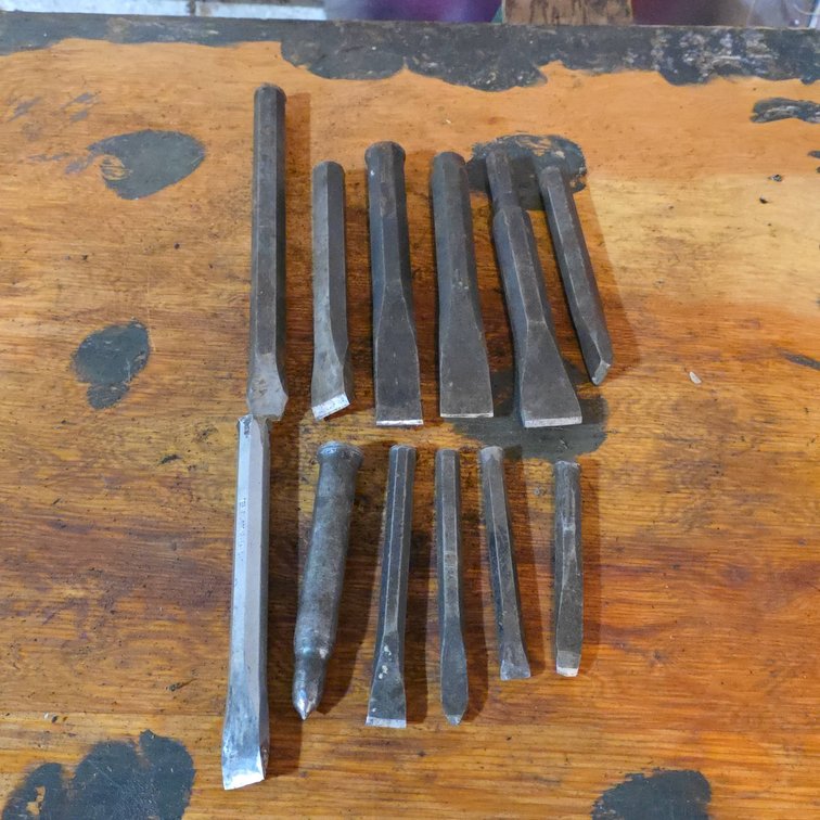 12 Mixed Steel Chisels for Metalworking and Woodworking Applications