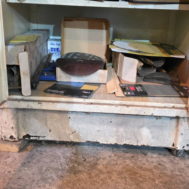 Sandpaper Sheets and Grinding Disks Including 3M, U.S. Safety Filter Pads, and Various Grits