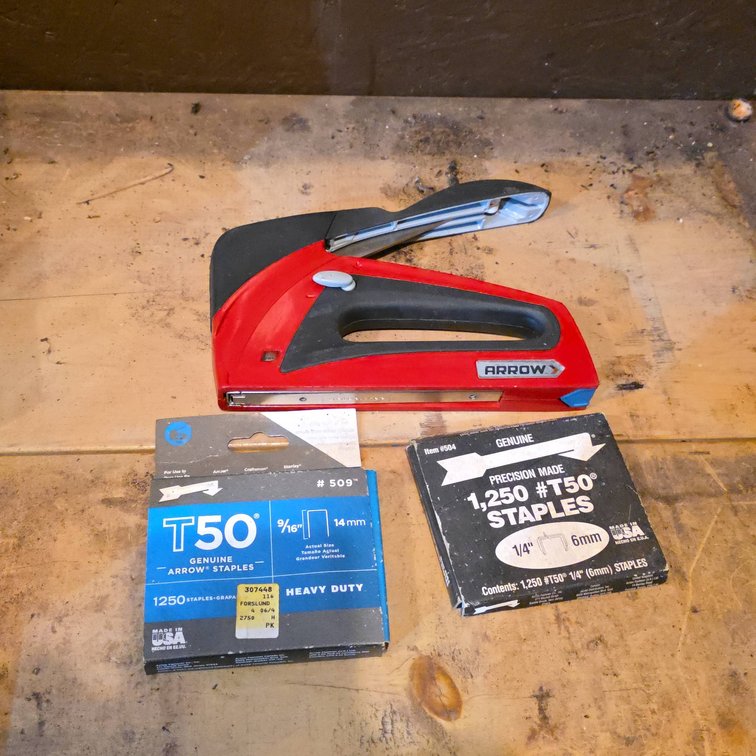 Arrow Heavy Duty Stapler with Two Partial Boxes of T50 Staples, 1/4" and 9/16" Sizes