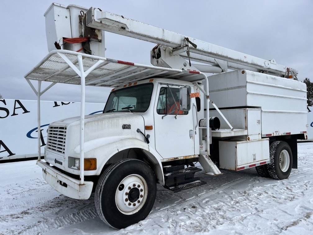 1998 International 4700 Hi Ranger XT52 Boom Truck