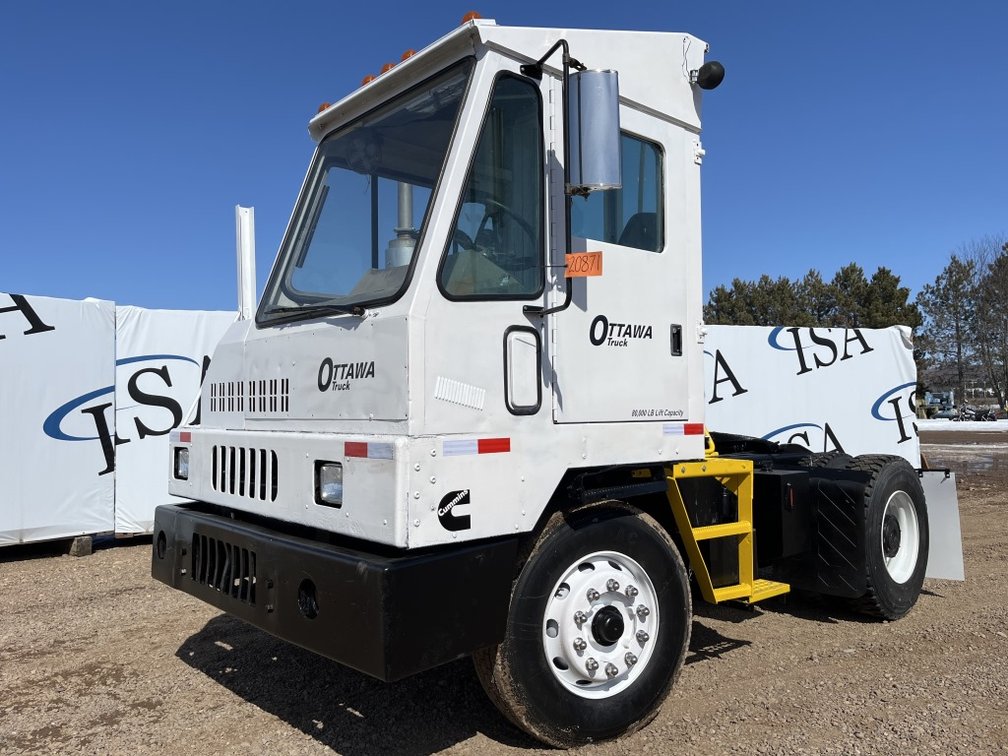 2002 Ottawa Model 50 Spotter Truck