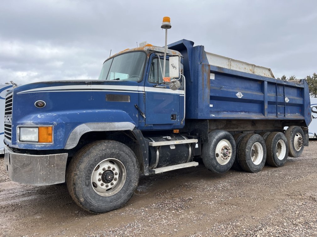 1997 Mack CL700 Quad Dump