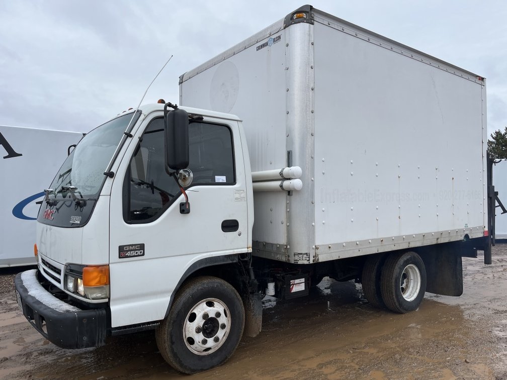 2003 GMC Box Truck