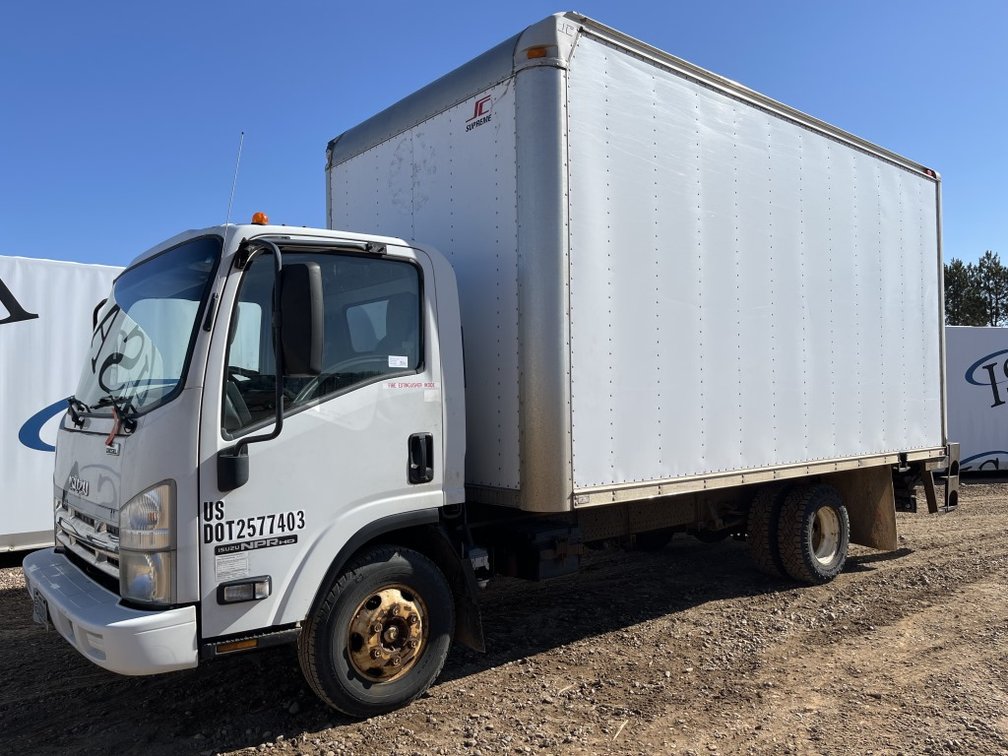 2008 Isuzu 16' Box Truck